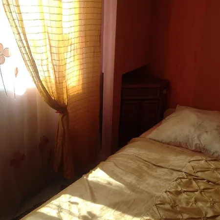 Pokoje Goscinne Bialy Domek Homestay *