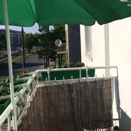 Pokoje Goscinne Bialy Domek Warsaw
